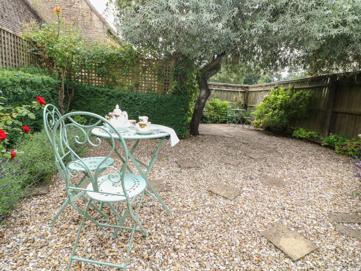 Tuesday Cottage Bourton-on-the-Water Extérieur photo